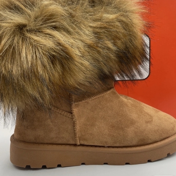 Cozy Brown Ankle Boots with Faux Fur - Picture 7 of 7